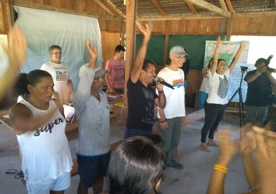 Semana do extrativismo é realizada em aldeia indígena