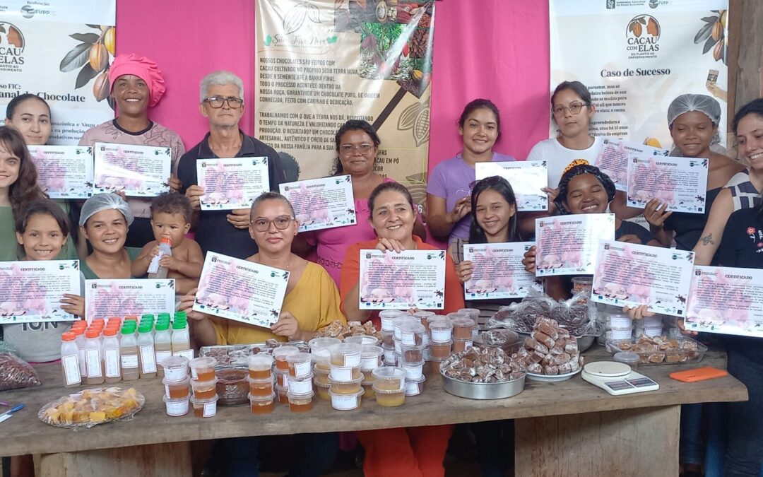 Realização de curso FIC (Formação Inicial e Continuada) “Cacau com Elas: do Plantio ao Empreendimento”, com foco na valorização do protagonismo feminino na cadeia produtiva do cacau.